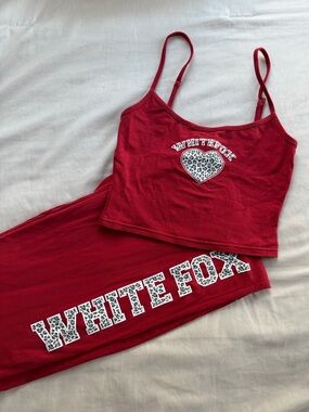 NWOT White Fox Set